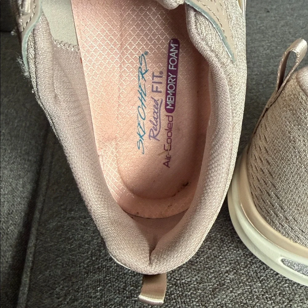 Skechers Women's Light Pink Sneakers - Picture 3 of 7